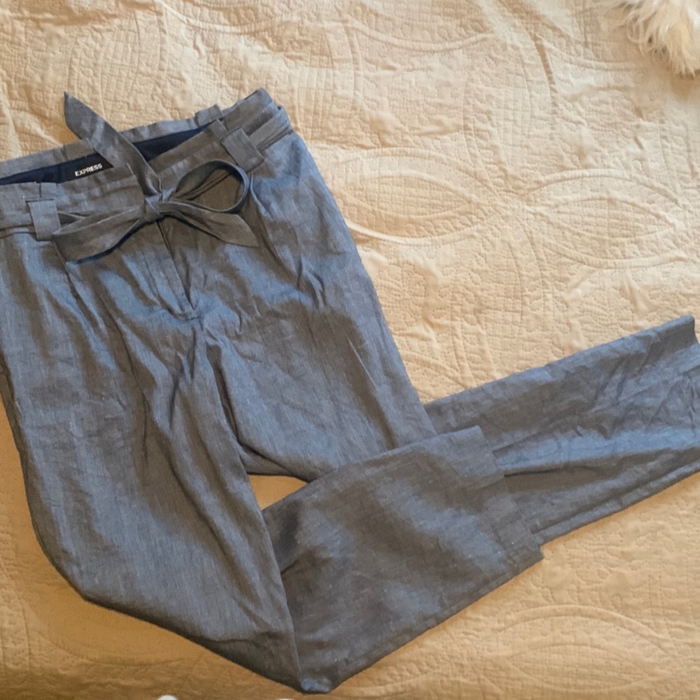 Cropped High Rise Pants with Belt